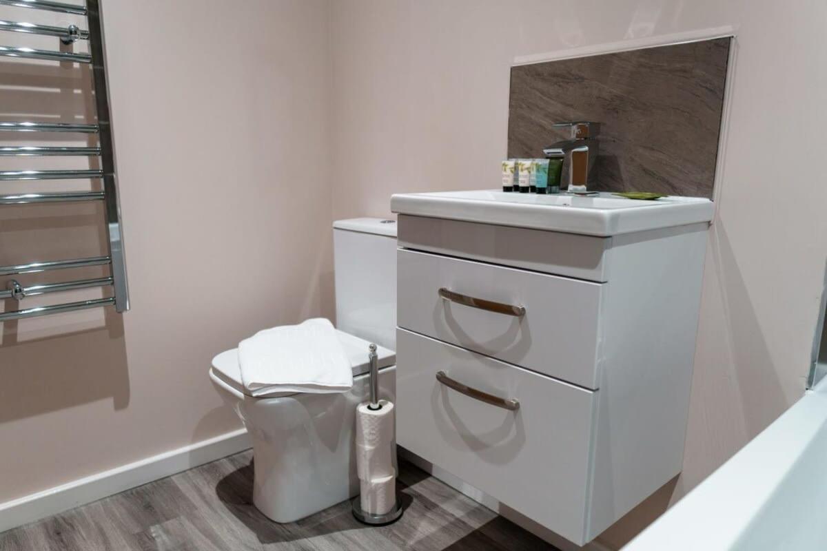 Contemporary 2 Bed Manchester Apartment - Sleeps 4 Dış mekan fotoğraf