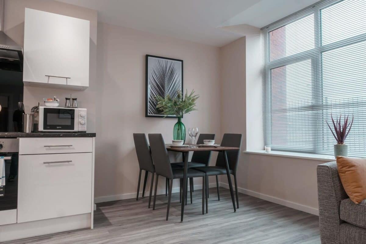 Contemporary 2 Bed Manchester Apartment - Sleeps 4 Dış mekan fotoğraf